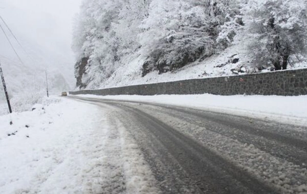 Высота снежного покрова в Азербайджане превысил один метр