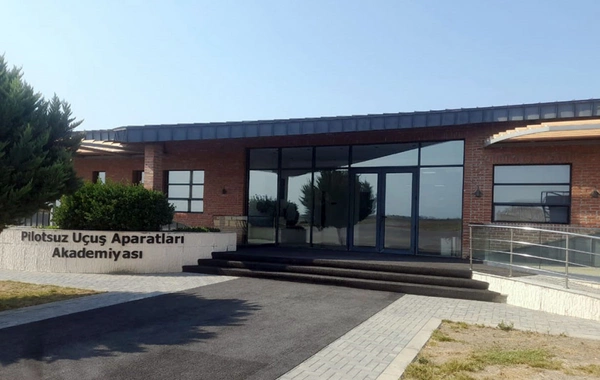 PUA Akademiyasının buraxılış mərasimi keçirilib