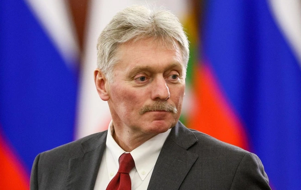 Peskov: Starmer Çörçill deyil, Makron isə de Qoll