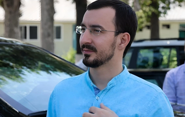 Сын Талеха Багирзаде сломал нос 17-летней девушке