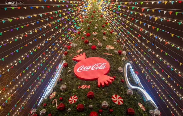 Bakı şəhərinin sevilən Qış nağılı yenidən Fəvvarələr meydanında!