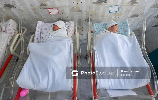 В Азербайджане меняются правила присвоения имен детям