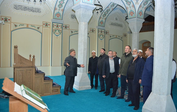 Din xadimləri Qarabağ və Şərqi Zəngəzurdakı tarixi-dini abidələri ziyarət ediblər