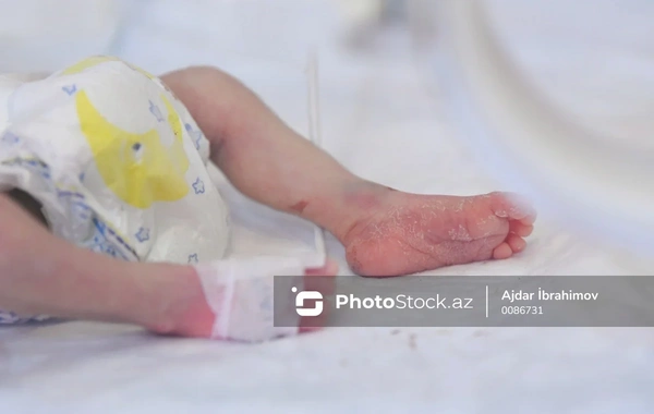 Azərbaycanda hər gün 32 uşaq nikahdankənar doğulur