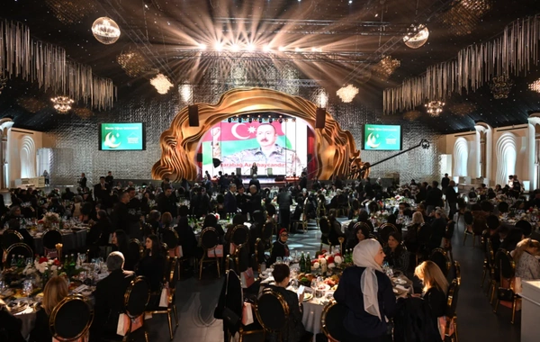 Leyla Əliyeva şəhid ailələri ilə birlikdə iftar süfrəsində iştirak edib