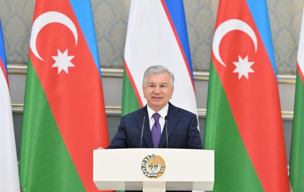 Daşkənddə Azərbaycan və Özbəkistan prezidentlərinin təltifolunma mərasimi keçirilib
