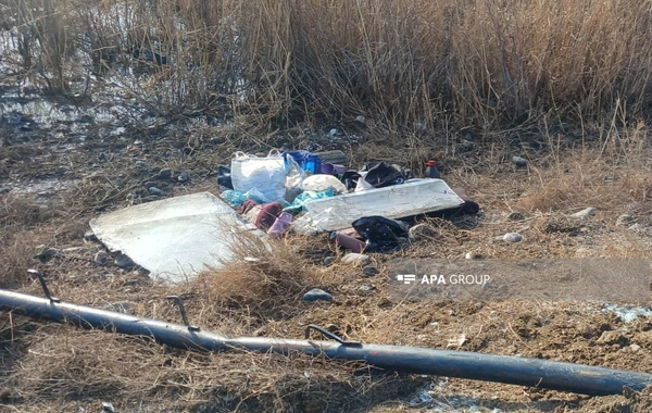 Samuxda fəhlə daşıyan sərnişin mikroavtobusu aşıb: Ölən və xəsarət alanlar var