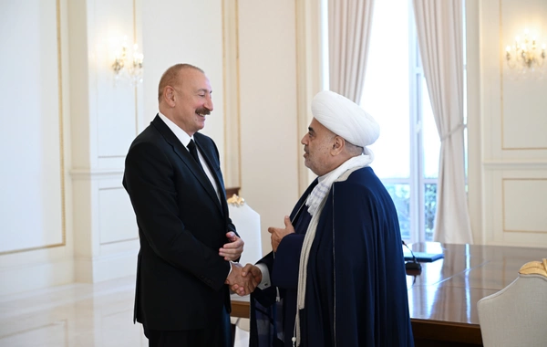 İlham Əliyev Bakıda keçirilən beynəlxalq konfransların iştirakçılarını qəbul edib