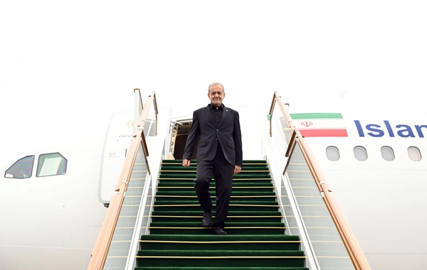 İran Prezidenti Məsud Pezeşkian Azərbaycana səfərə gəlib