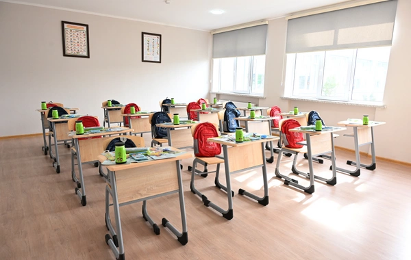 Лейла Алиева и Алена Алиева побывали в центре STEAM и полной средней школе номер 37 в Гяндже