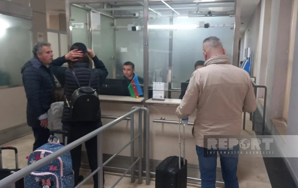 İtaliya səfirliyinin 45 nəfərlik heyəti Azərbaycan vasitəsilə İrandan təxliyə edilib