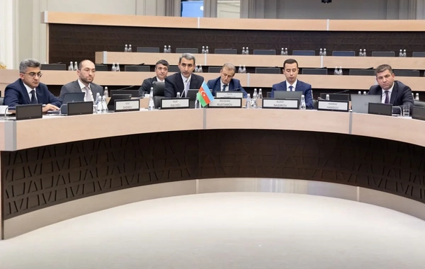 ADY Rusiya və İranla dəmir yolu sahəsində əməkdaşlığı müzakirə edib
