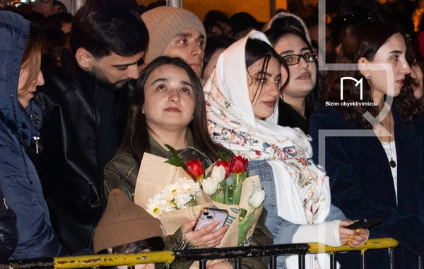 İçərişəhərdə təntənəli bayram tonqalı qalanıb