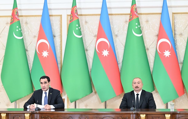 Azərbaycan və Türkmənistan prezidentləri mətbuata bəyanatlarla çıxış ediblər