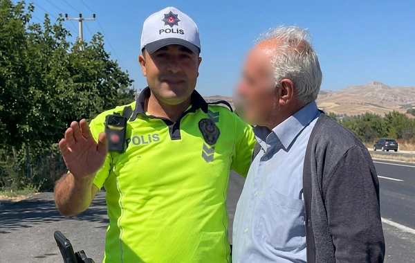 Həyat yoldaşını avtomobildən düşürən sürücüyə qab yuma tapşırığı verildi