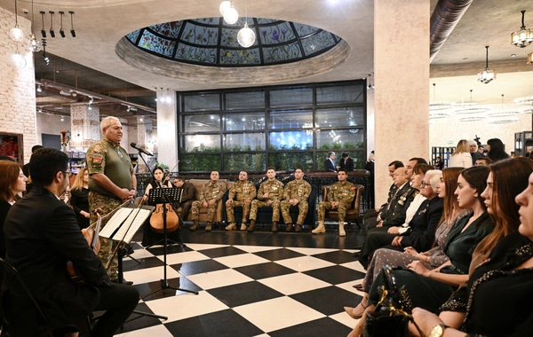Bakı Kitab Mərkəzində "Zəfər sevinci" adlı musiqili-ədəbi gecə keçirilib