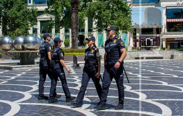 Polis Günündə də post başında – Bakının küçələrindən diqqətçəkən FOTOLAR