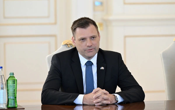 İlham Əliyev Slovakiya Baş nazirinin müavinini qəbul edib