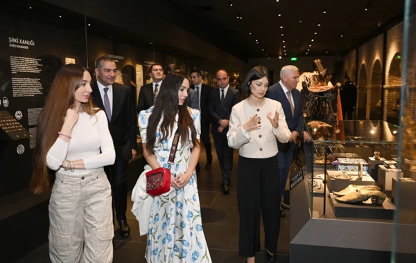 Leyla Əliyeva və Arzu Əliyeva Şəkidə tarixi-memarlıq abidələrinin bərpadan sonra açılışında iştirak ediblər