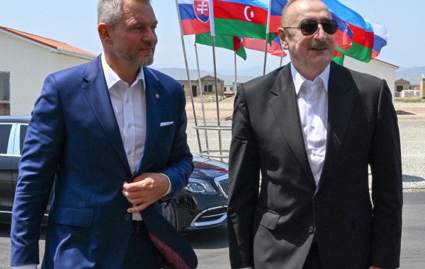 Azərbaycan və Slovakiya prezidentləri Ağdamın Baş Qərvənd kəndində görülən işlərlə tanış olublar
