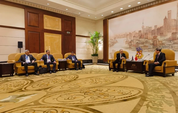 Kamran Əliyev Çinə rəsmi səfərə gedib