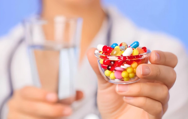 Azərbaycanda nadir xəstəlikdən əziyyət çəkən şəxslərə verilən dərmanların sayı artırılıb