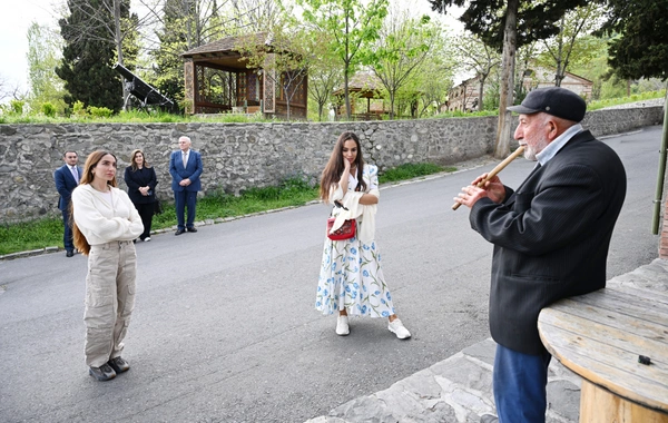 Leyla Əliyeva və Arzu Əliyeva Şəkidə tarixi-memarlıq abidələrinin bərpadan sonra açılışında iştirak ediblər