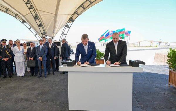 Azərbaycan və Slovakiya prezidentləri Ağdamın Baş Qərvənd kəndində görülən işlərlə tanış olublar