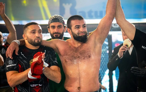Alim Nəbiyev MMA-də növbəti qələbəsini qazanıb, rəqibini 1-ci raundda nokaut edib Alim Nəbiyev MMA-də növbəti qələbəsini qazanıb, rəqibini 1-ci raundda nokaut edib