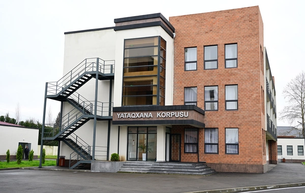 İlham Əliyev Lənkəran Dövlət Peşə Təhsil Mərkəzinin açılışında iştirak edib