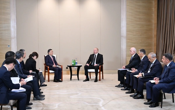 The President met with the chairman of CCCC company in Tianjin