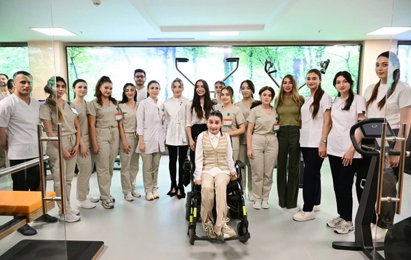 Yeni Klinikada Yeni Robotik Reabilitasiya və Sümük İliyi Transplantasiyası mərkəzlərinin açılışı olub