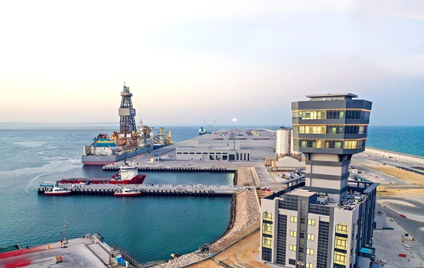 İran PUA-ları Omanda yanacaq anbarlarını hədəf aldı