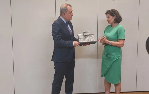 Fransanın Azərbaycandakı keçmiş səfiri ölkəni tərk etdi