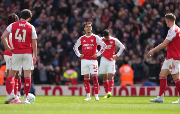 İngiltərə Premyer Liqasında SENSASİYA: Lider Arsenal evdə Bornmuta uduzdu