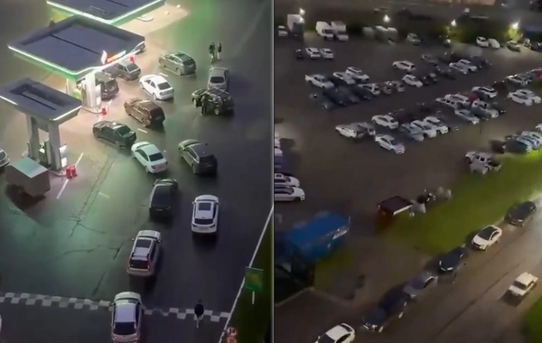 Rusiyada yanacaqdoldurma məntəqəsində benzin növbəsi