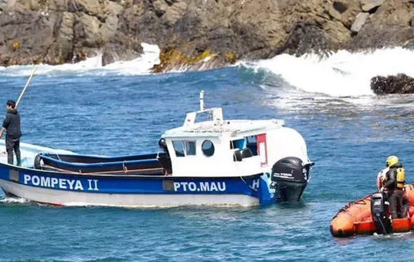 İndoneziyada turist qayığı batdı: 7 ölü, 34 yaralı