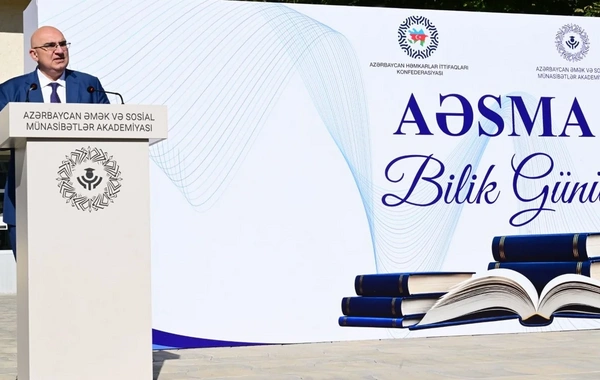 AHİK-in Əmək və Sosial Münasibətlər Akademiyasında "Bilik günü" keçirilib