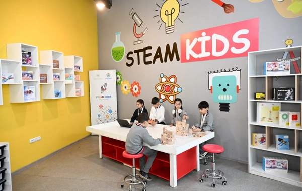 Leyla Əliyeva və Alyona Əliyeva Qubada internat tipli ümumtəhsil məktəbini və STEAM mərkəzini ziyarət ediblər