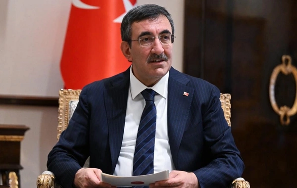 Türkiyənin vitse-prezidenti Azərbaycana gəlib