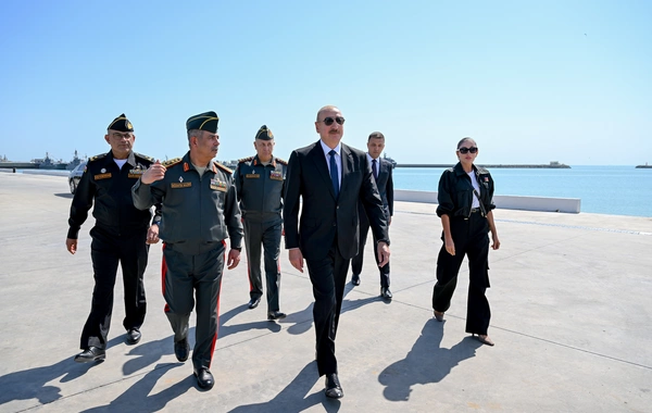 Prezident İlham Əliyev Hərbi Dəniz Qüvvələrində olub