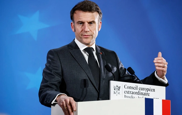 Makron Fransada könüllü hərbi xidməti elan etməyə hazırlaşır