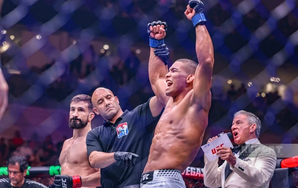 Bakıda tarixi UFC gecəsi: Fiziyevdən möhtəşəm qələbə - FOTOREPORTAJ