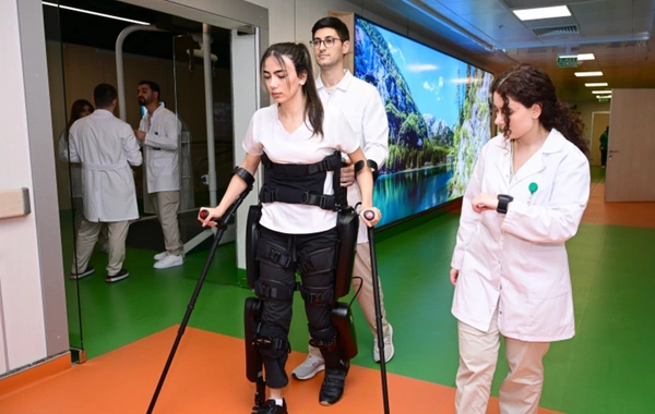 Yeni Klinikada Yeni Robotik Reabilitasiya və Sümük İliyi Transplantasiyası mərkəzlərinin açılışı olub