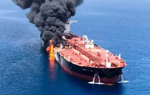 İran Hörmüz boğazında neft tankerinə dronla hücum edib