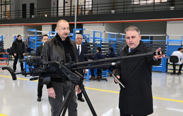 İlham Əliyev Tərtər elektromexanika zavodunun yenidənqurmadan sonra açılışında iştirak edib