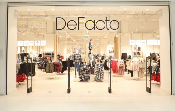 "Defacto" vətəndaşa malı 5 manat baha satdı - 4 min cərimələndi