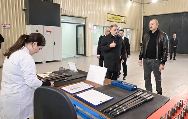 İlham Əliyev Tərtər elektromexanika zavodunun yenidənqurmadan sonra açılışında iştirak edib
