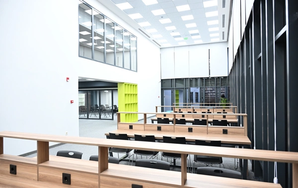 Prezident Qarabağ Universitetinin Biznes və iqtisadiyyat fakültəsinin binasının açılışında iştirak edib