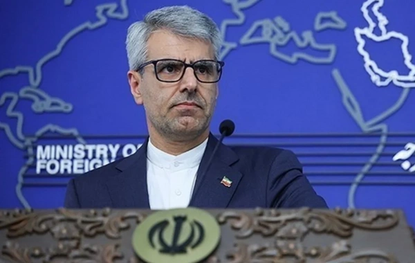 МИД Ирана: Али Хаменеи и Масуд Пезешкиан живы и находятся в безопасности